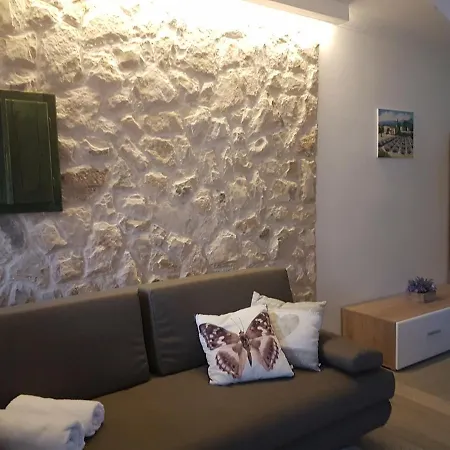 By The Sea Zavalatica, Korcula - 14498 アパート ザヴァラティサ